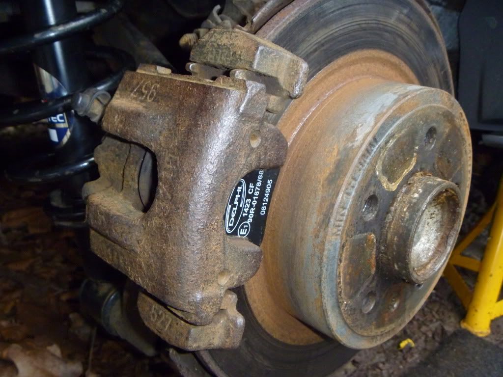 UKSaabs • View topic painting hubs and calipers